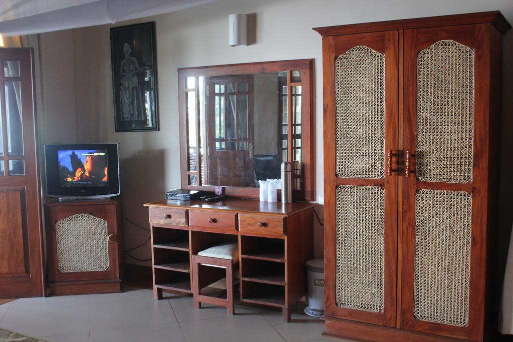 Warahena Beach Hotel Bentota Extérieur photo