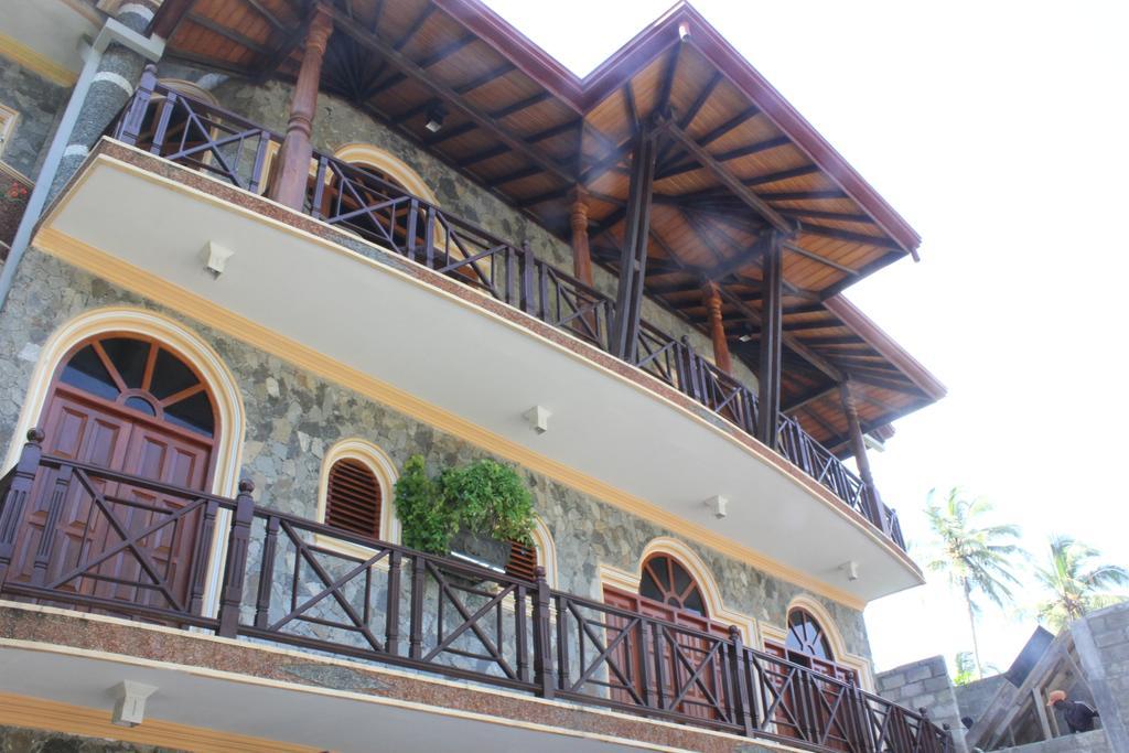 Warahena Beach Hotel Bentota Extérieur photo